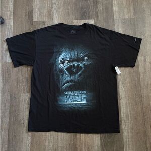 NEW Universal Studios Kong Skull Island Graphic Tee Shirt